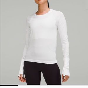 Lululemon swiftly tech race length long sleeve white size 4